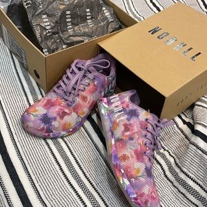 NOBULL PROJECT BOUQUET TRAINER (WOMEN'S) size 10 wore once is great condition